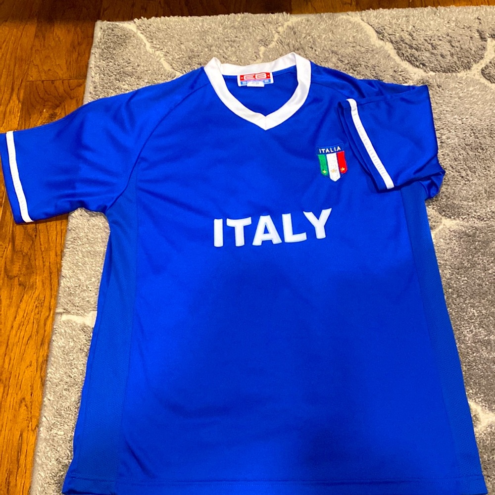Non-Authentic Italia Soccer Jersey